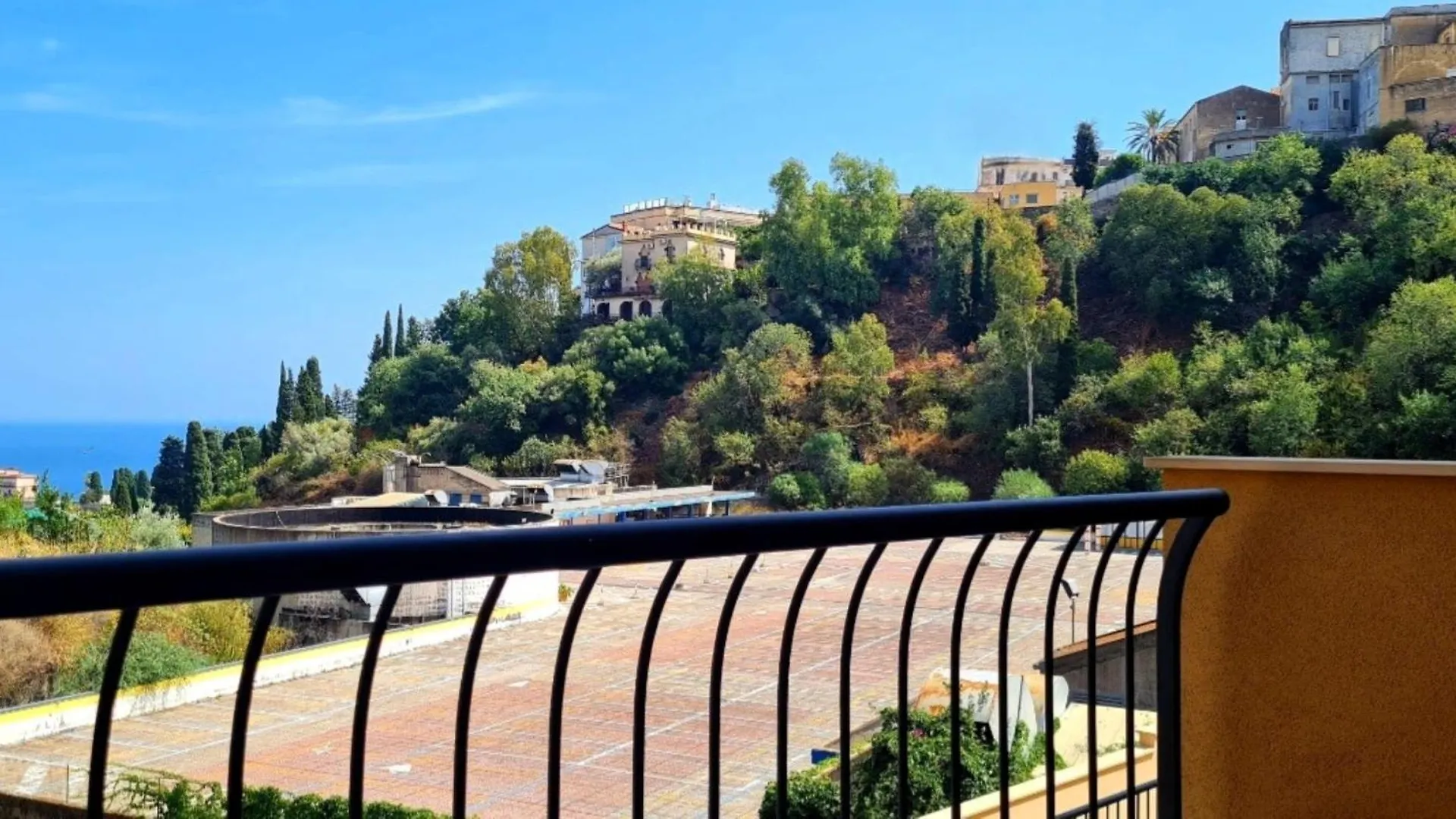 Mediterranean Apartment Pool & Parking Taormina